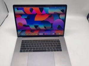 18岁MacBookPro与45岁生活晚上一个人看的视频【18 岁 MacBookPro 与 45 岁生活晚上一个人看的视频，这是什么？】